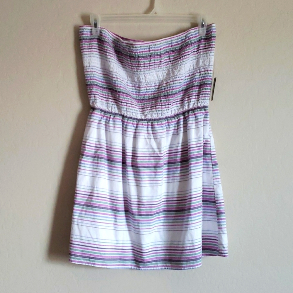 Cute strapless dress NWT